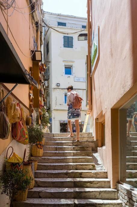 Ria'S Apartment In Corfu Town Bagian luar foto