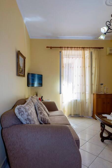 Ria'S Apartment In Corfu Town Bagian luar foto