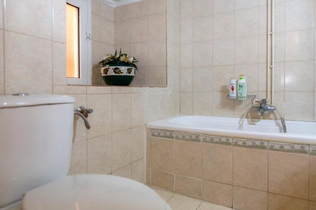 Ria'S Apartment In Corfu Town Bagian luar foto